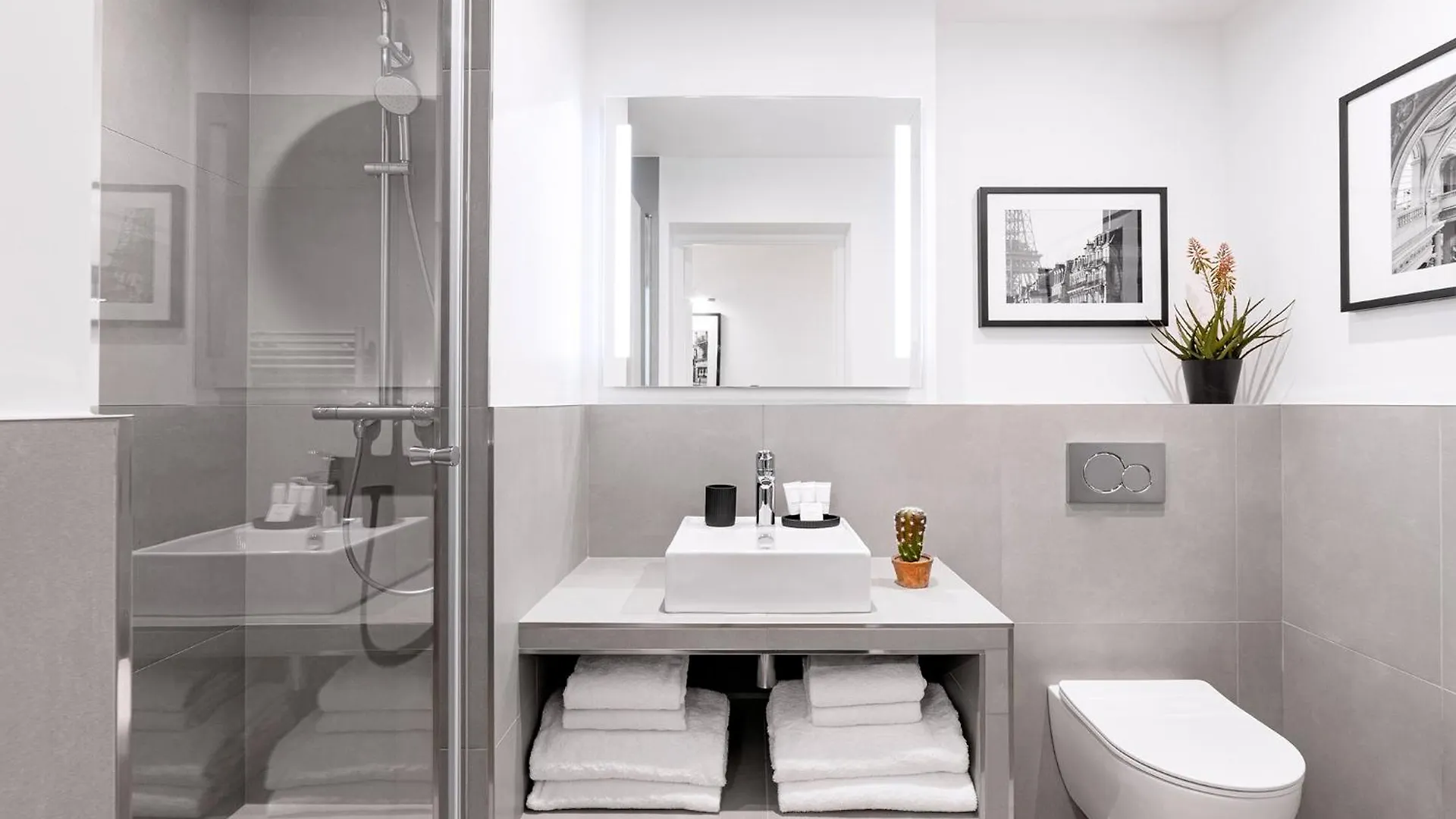 Livinparis - Luxury A/C 3 Bedrooms Opera III 0*, Parigi